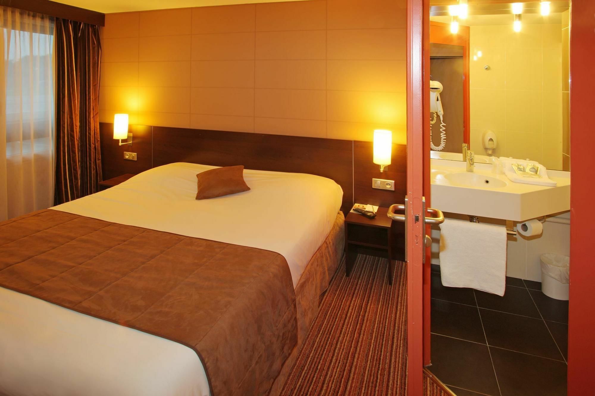 Hotel Inn Design Poitiers Sud Zewnętrze zdjęcie