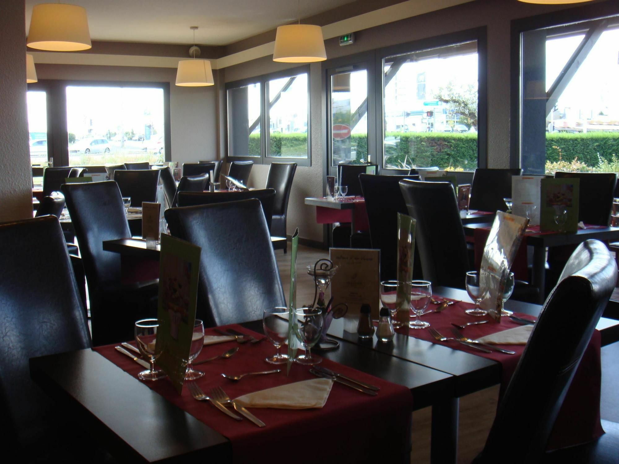 Hotel Inn Design Poitiers Sud Restauracja zdjęcie
